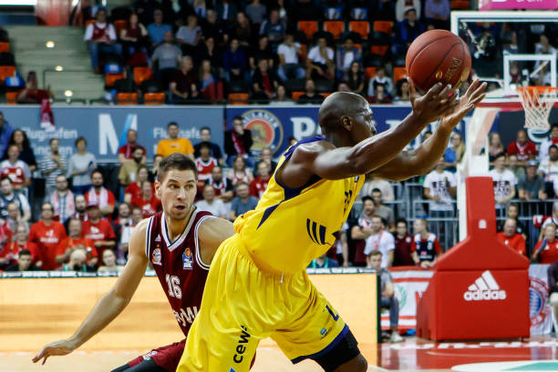 不同于纸面 不同于纸面